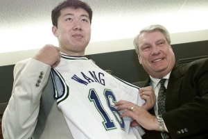 真挚的祝福！祝王治郅48岁生日快乐！