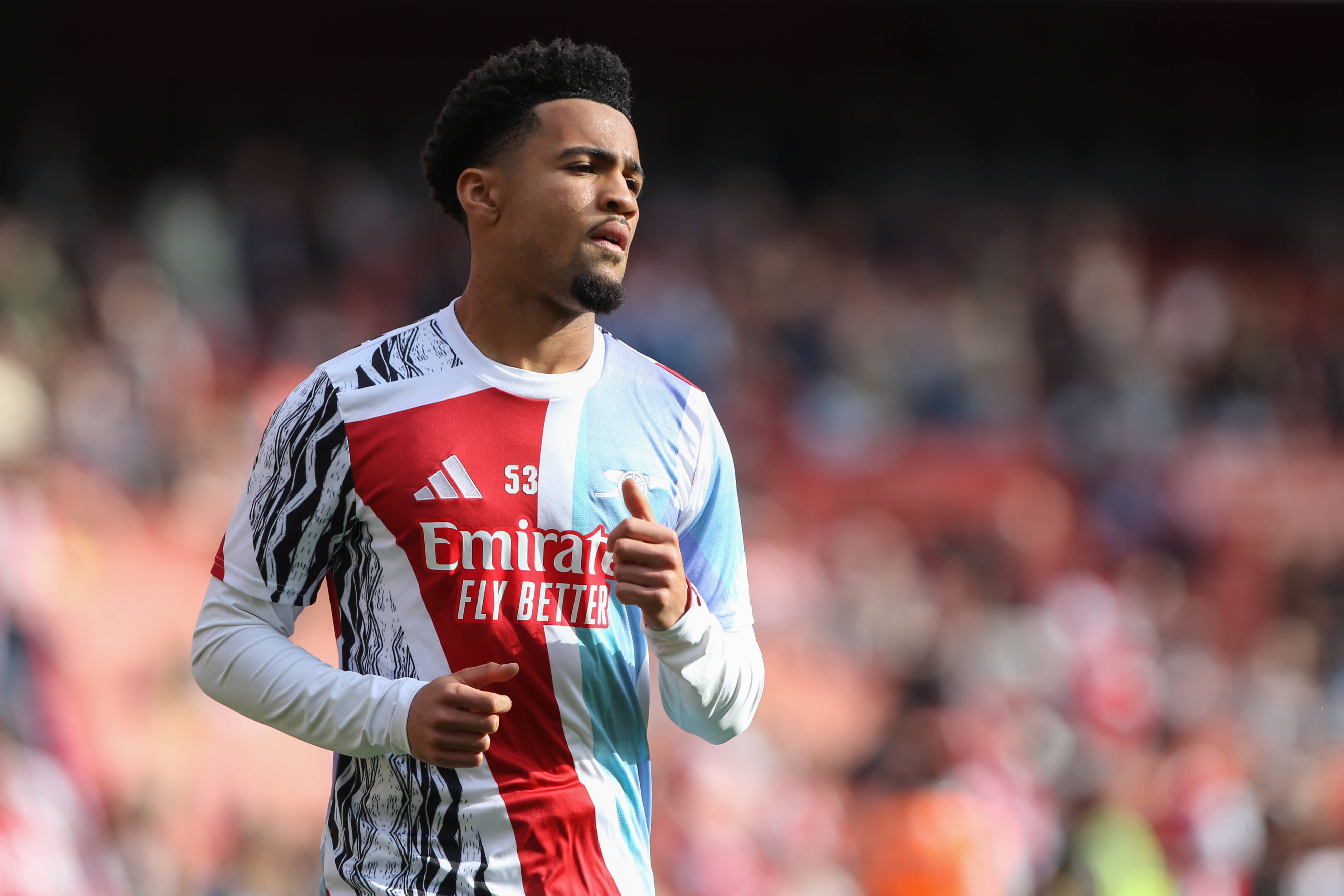 记者：恩瓦内里与阿森纳达成的续约协议为期5年，不知是否是4＋1